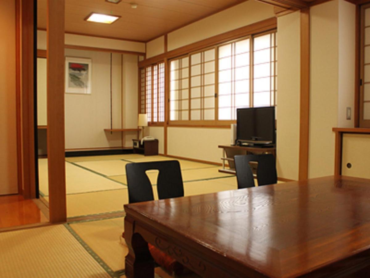Hotel Livemax Budget Iyo Mishima Shikokuchuo Esterno foto