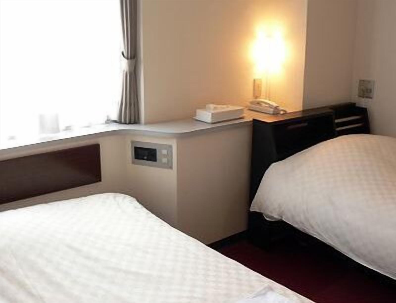 Hotel Livemax Budget Iyo Mishima Shikokuchuo Esterno foto