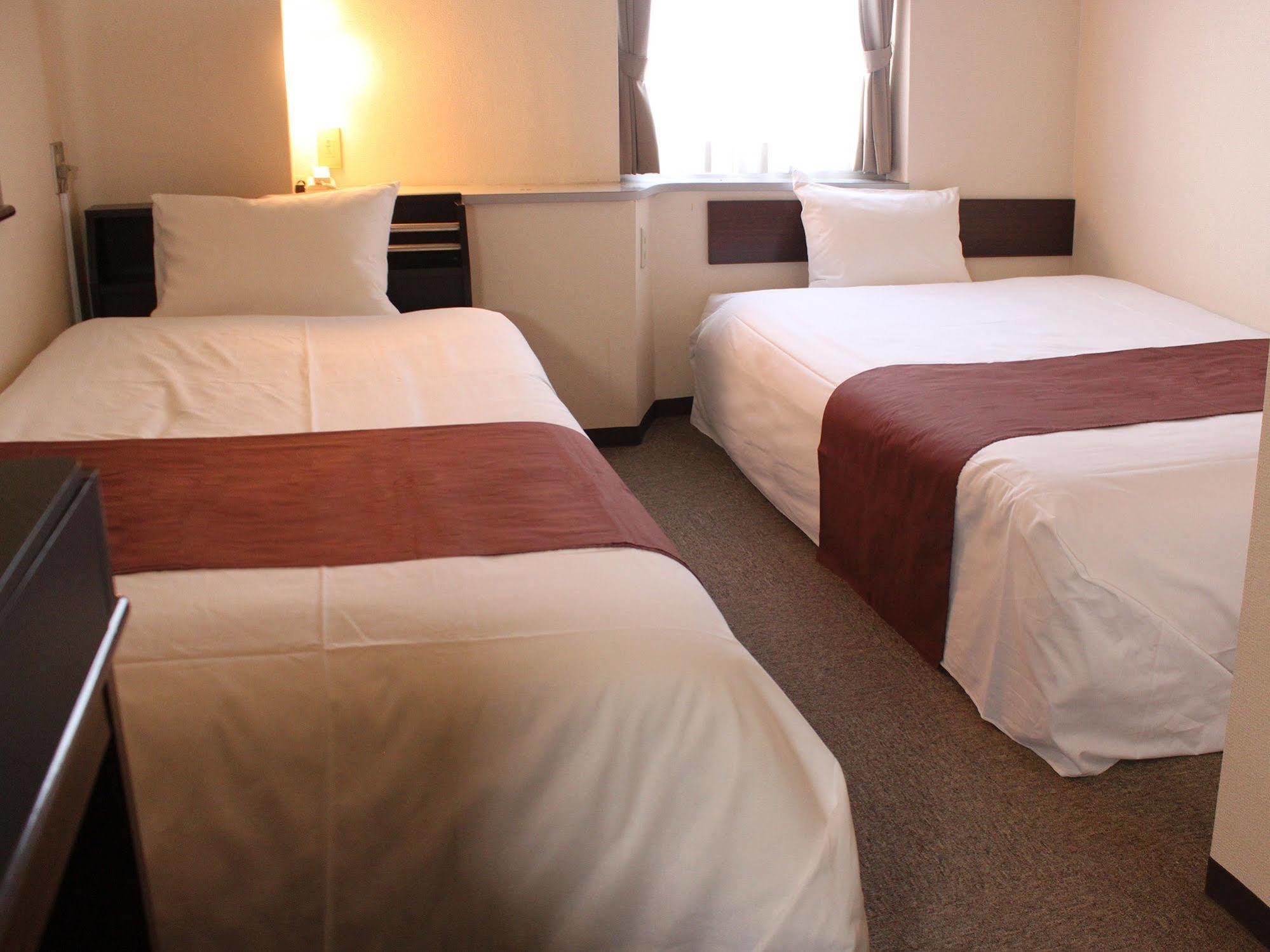 Hotel Livemax Budget Iyo Mishima Shikokuchuo Esterno foto