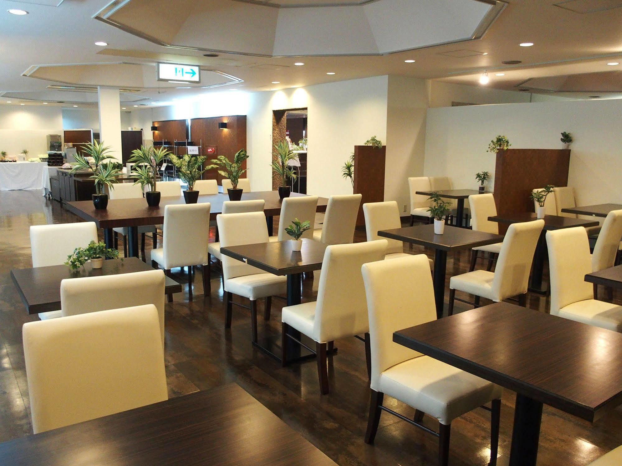 Hotel Livemax Budget Iyo Mishima Shikokuchuo Esterno foto