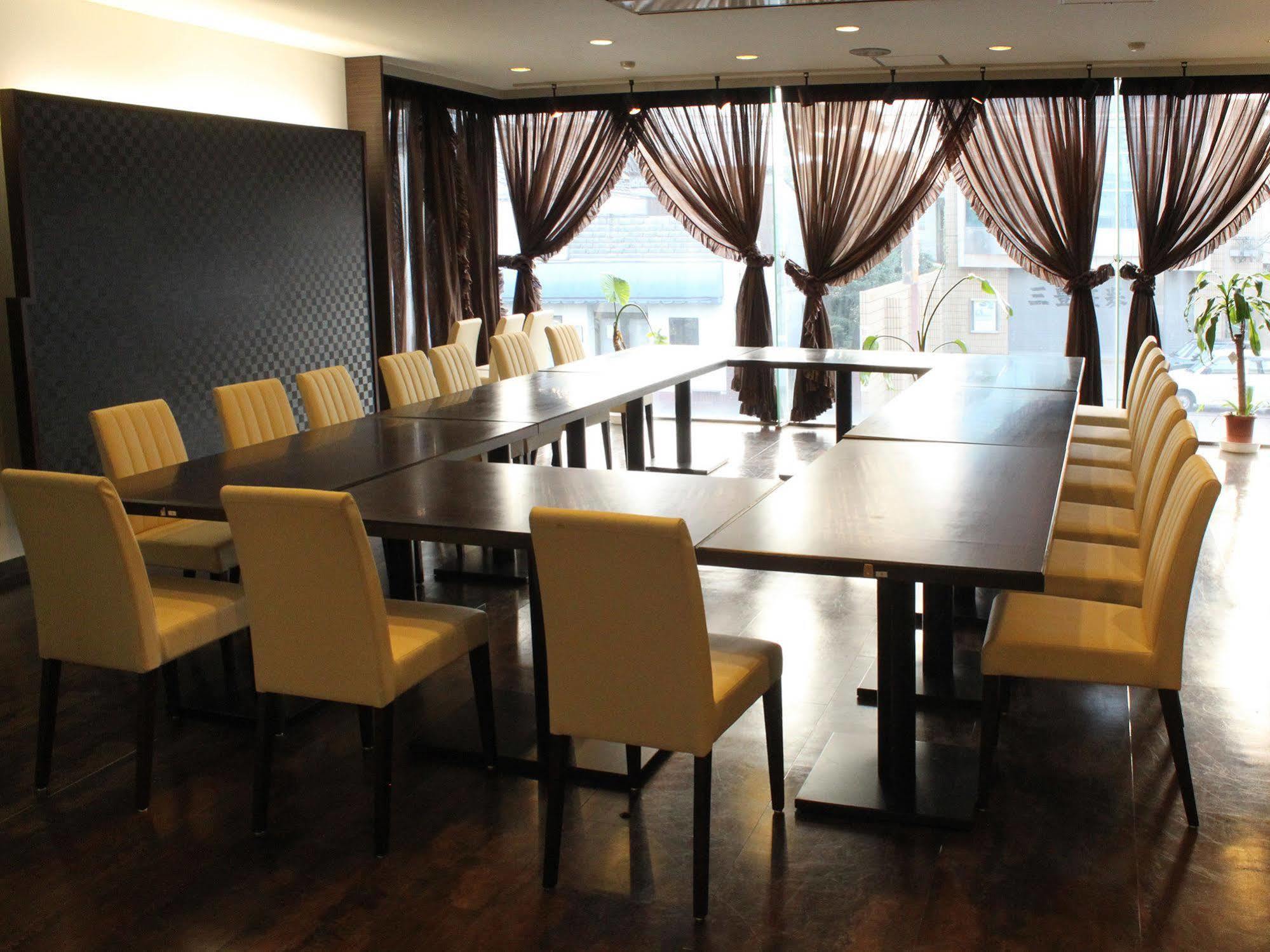 Hotel Livemax Budget Iyo Mishima Shikokuchuo Esterno foto