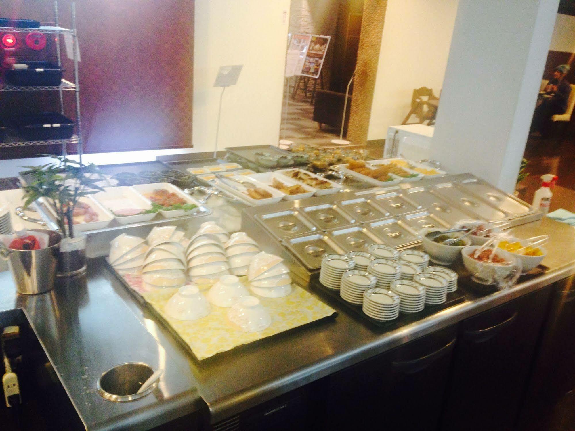 Hotel Livemax Budget Iyo Mishima Shikokuchuo Esterno foto